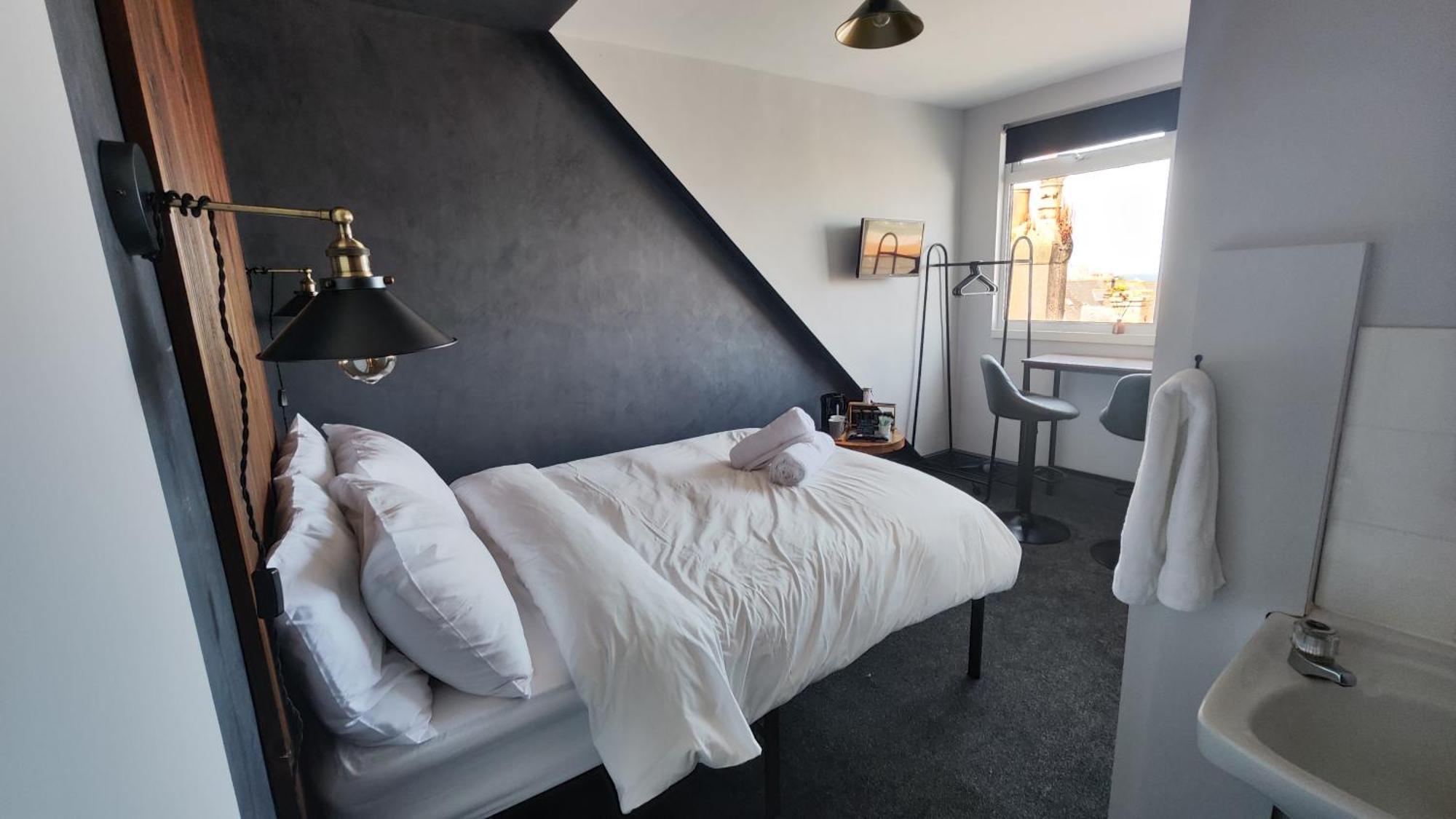 Styles & White Stays - Central Newquay New Quay Екстериор снимка