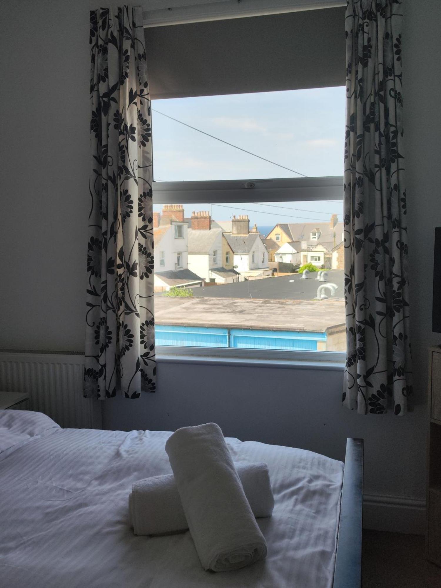 Styles & White Stays - Central Newquay New Quay Екстериор снимка